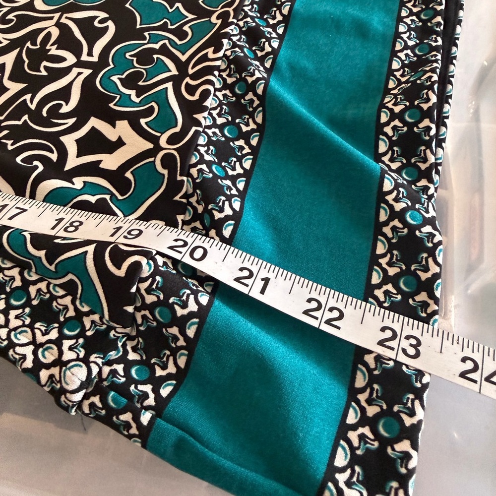 White House Black Market Patterned Black and Teal Dress - Picture 4 of 4